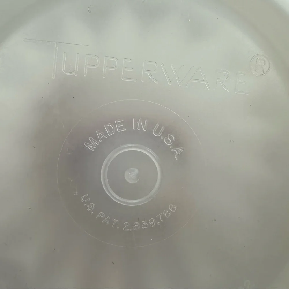 vintage tupperware jel-ette mold Set of 4 White Plastic Molds for Jell-o dessert